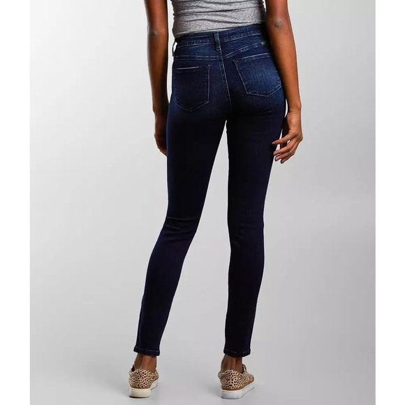 Buckle KanCan Signature Mid Rise Stretch Skinny Jeans 28" Tall - Picture 3 of 4